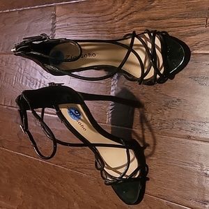 Women's 6.5, black heels